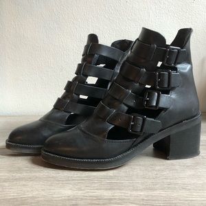 Steve Madden Boots witch buckles